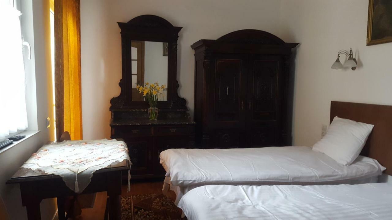 Room In An Old House Truskavets Eksteriør billede
