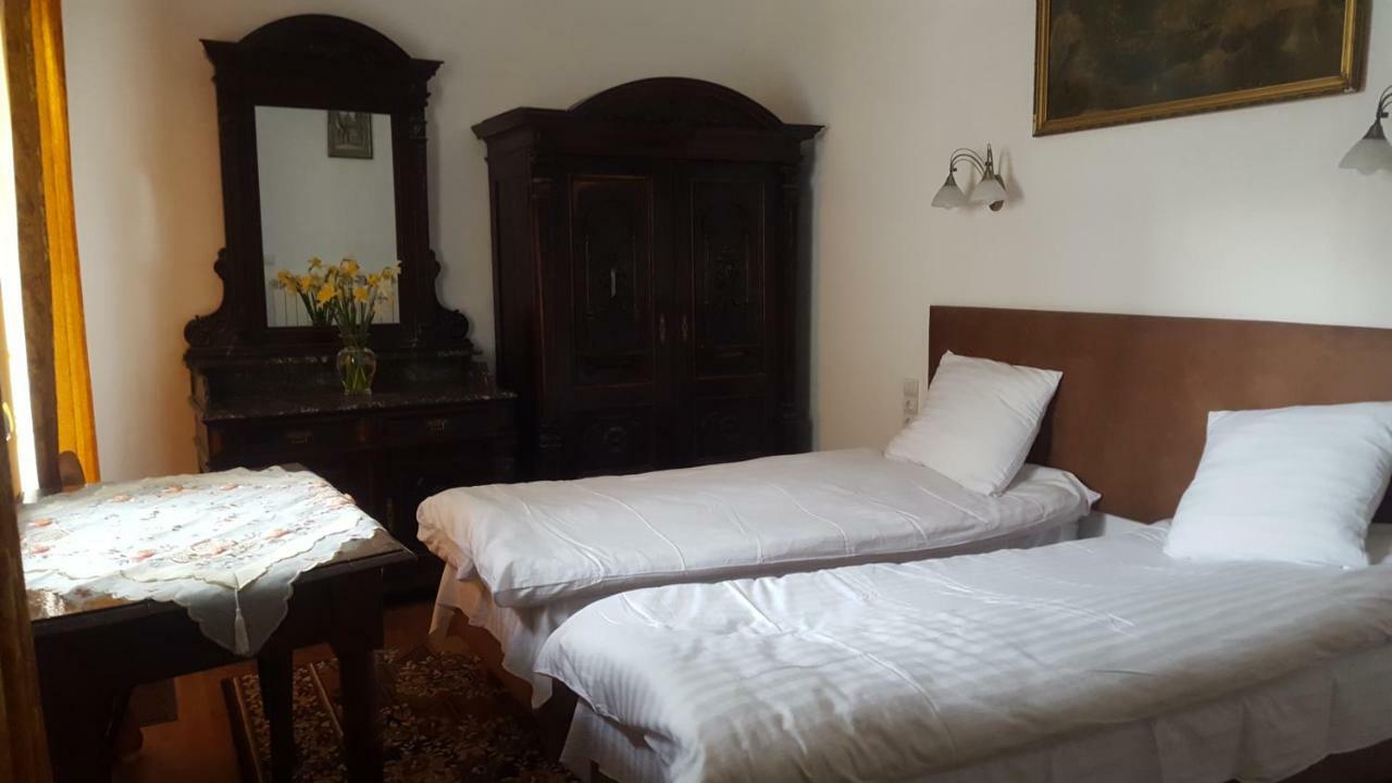Room In An Old House Truskavets Eksteriør billede